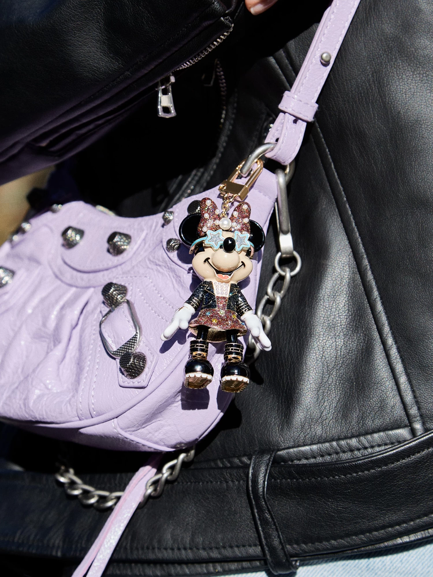 Minnie Mouse Disney Bag Charm - Rock 'n Roll 5 Minnie Mouse Disney Bag Charm - Rock 'n Roll - Image 3