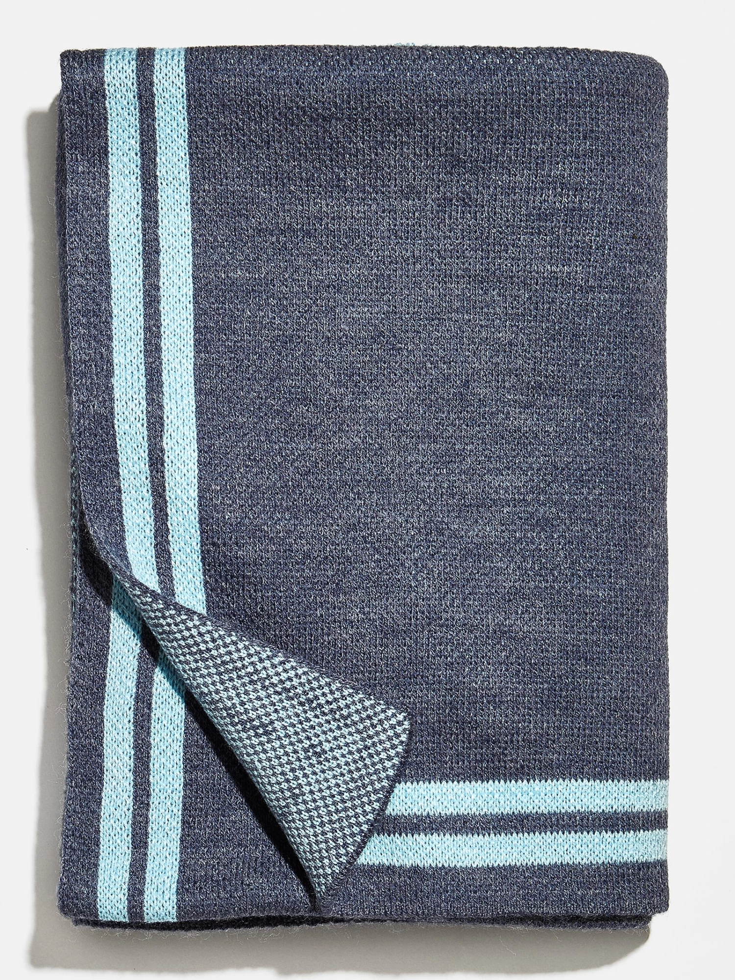 Your Name In Stripes Custom Blanket - Light Blue / Dark Blue 6 Your Name In Stripes Custom Blanket - Light Blue / Dark Blue - Image 4