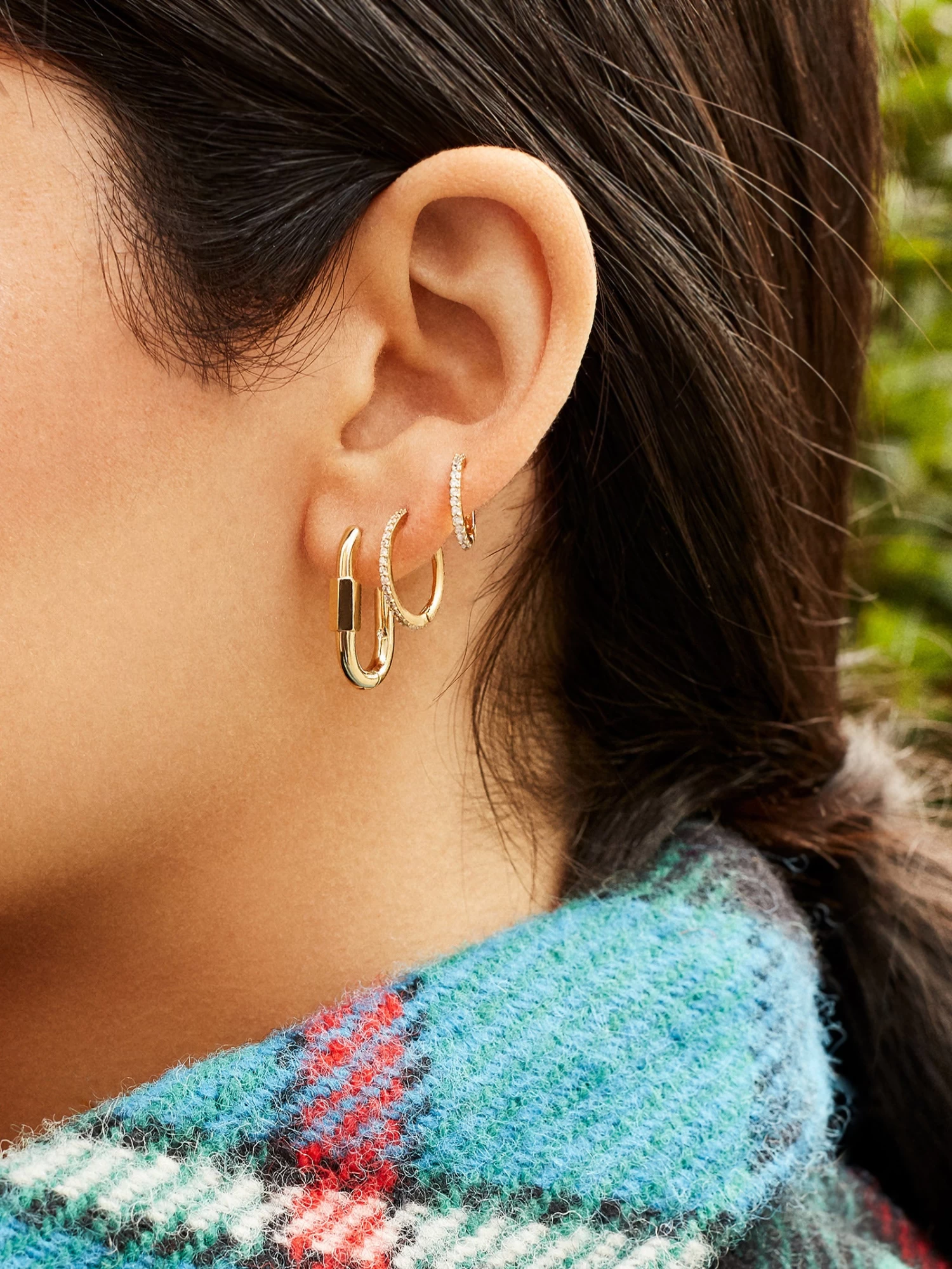 Niata 18K Gold Earrings - 14MM 4 Niata 18K Gold Earrings - 14MM - Image 2