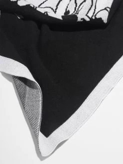 Minnie Mouse Disney Custom Blanket - Black/White -Baublebar 61459 G 02