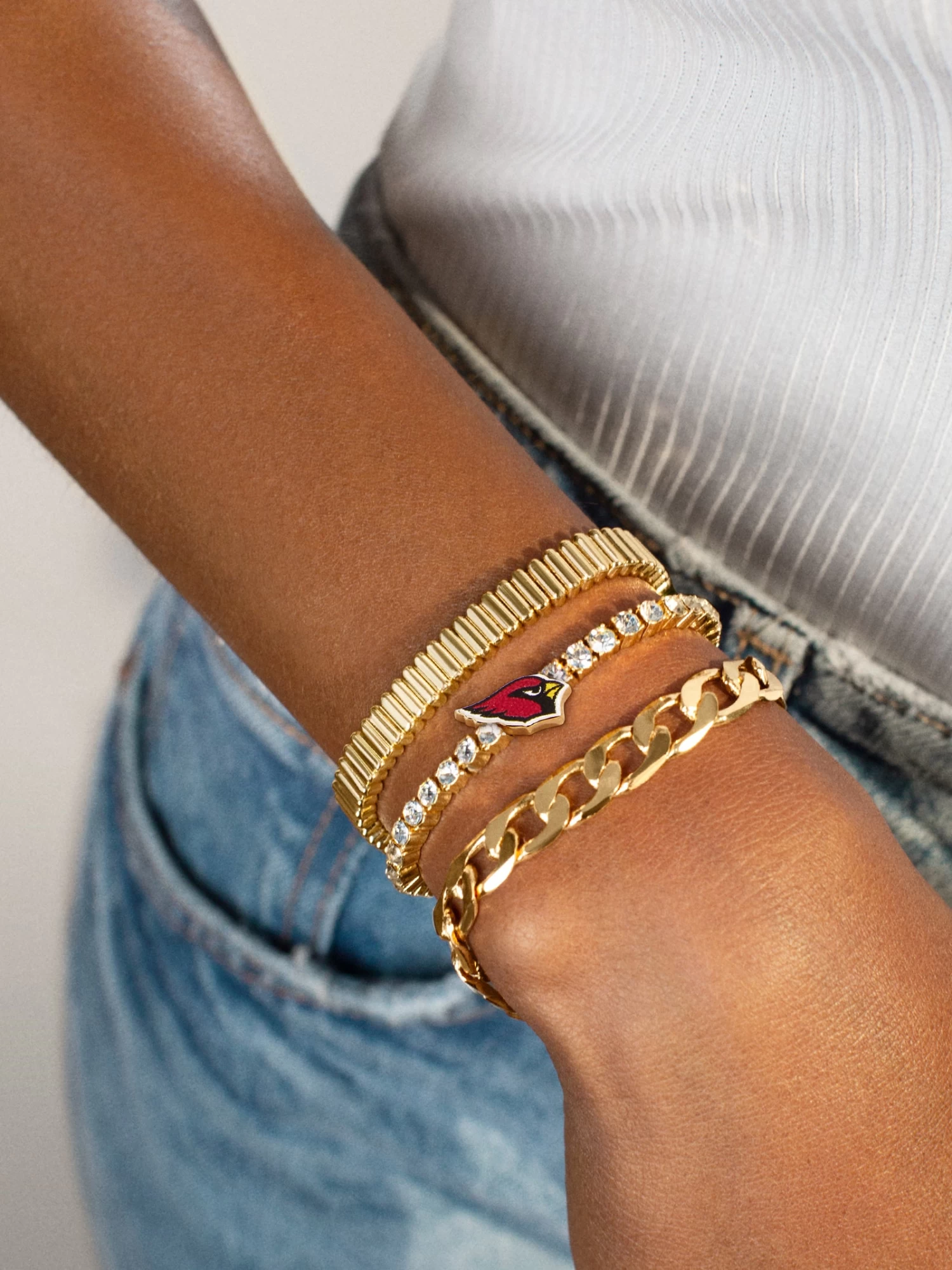 Arizona Cardinals NFL Gold Tennis Bracelet - Arizona Cardinals 4 Arizona Cardinals NFL Gold Tennis Bracelet - Arizona Cardinals - Image 2